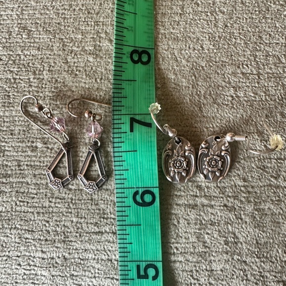 Bundle of art nouveau style earrings and necklace in silver tone - Picture 11 of 12